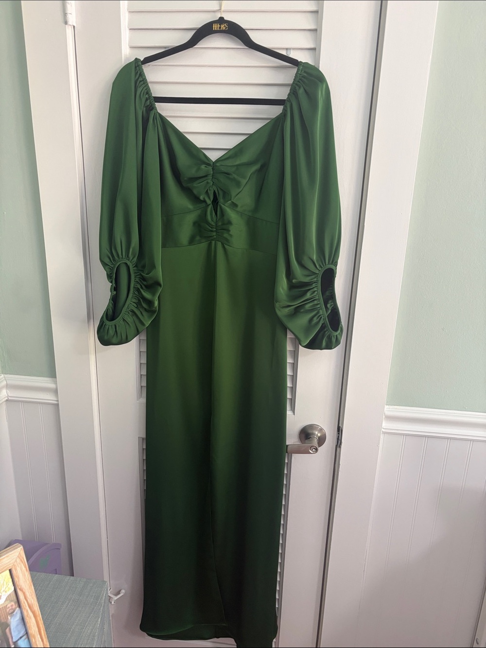 Sachin + Babi Emerald Green Long Sleeve Satin Midi/Maxi Dress - Picture 1 of 1